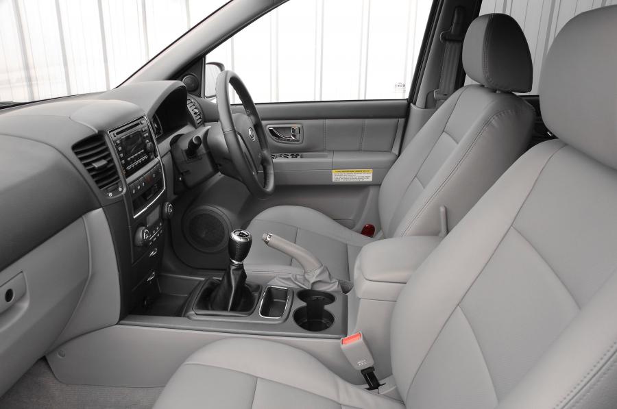  Kia Sorento 2006 года  (фото 4 из 57)